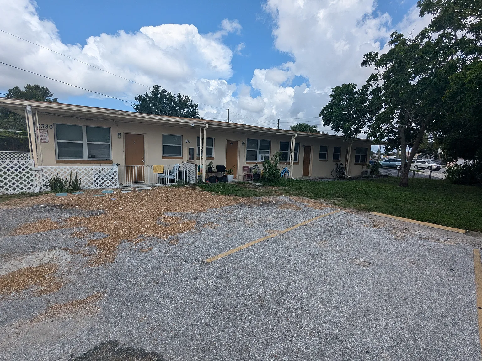 6380 Haines Rd N — Photo 1