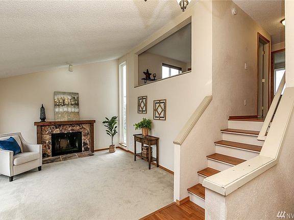4th image of 5051 35th St NE