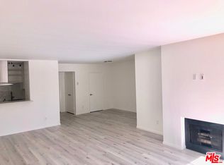 16169 W Sunset Blvd UNIT 104, Pacific Palisades, CA 90272