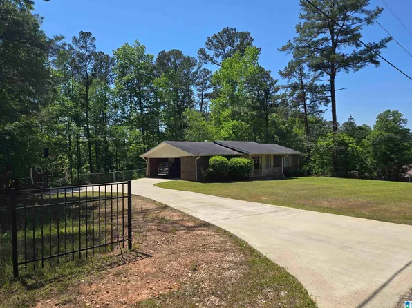 415 Elizabeth Ave, Roanoke, AL 36274