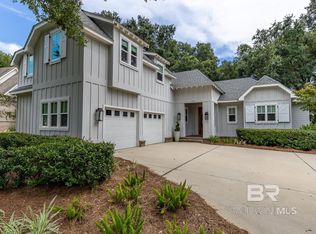 135 Mulberry Ln, Fairhope, AL 36532