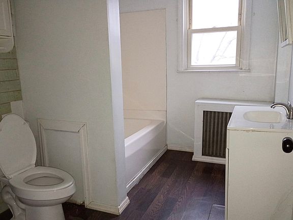 3rd image of 46 S Maple St