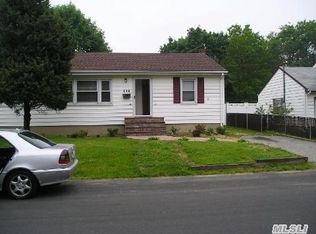 245 Columbus Ave, West Babylon, NY 11704