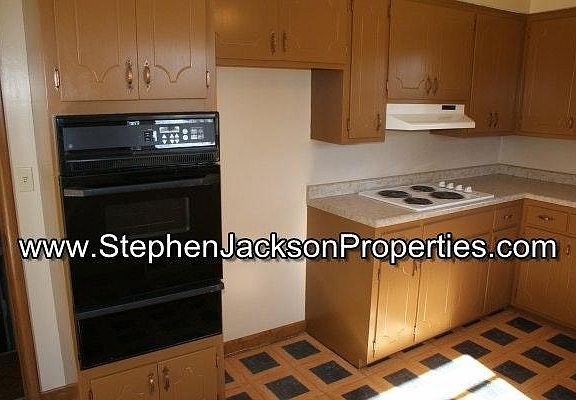 3rd image of 4521 Pembrooke Pl