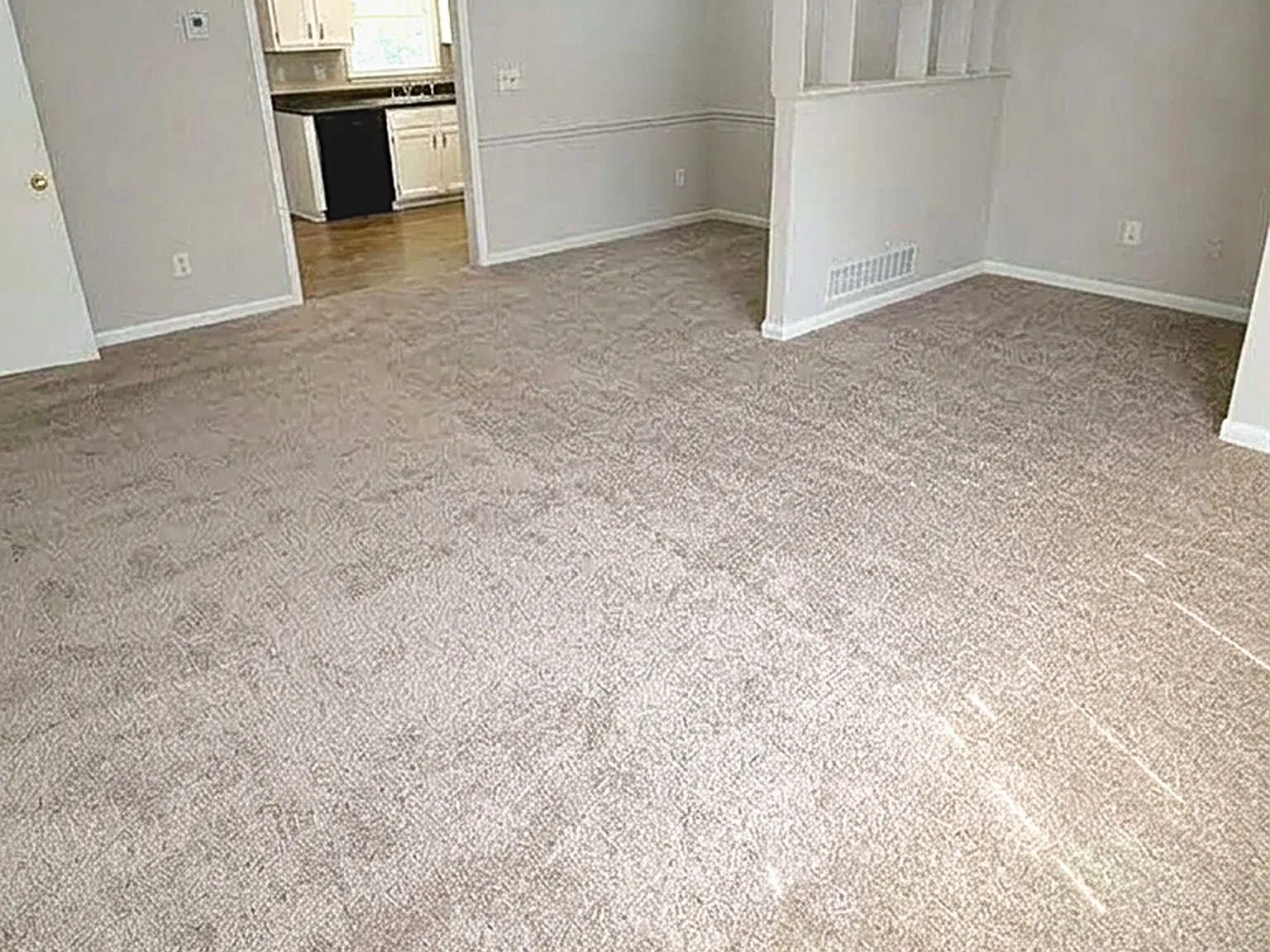 Updated 2BR/2BA Unit in Downtown Powder Springs — Photo 4