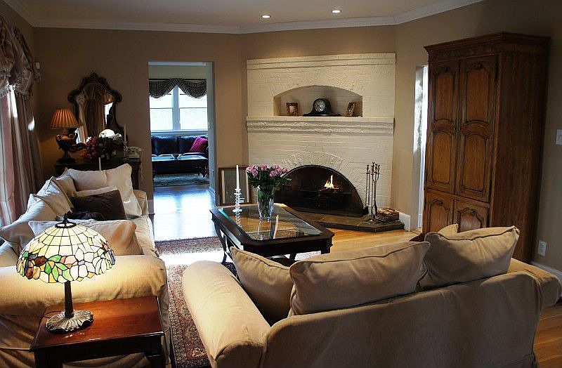 2nd image of 619 Hillcrest Rd
