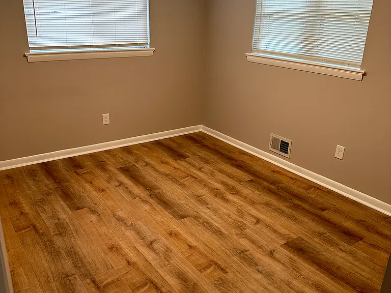 1710 N Pollard St — Photo 13