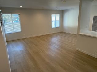 240 Kennebec Ave APT D, Long Beach, CA 90803