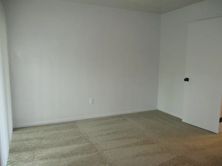 905 Barberton Ct #207 — Photo 11