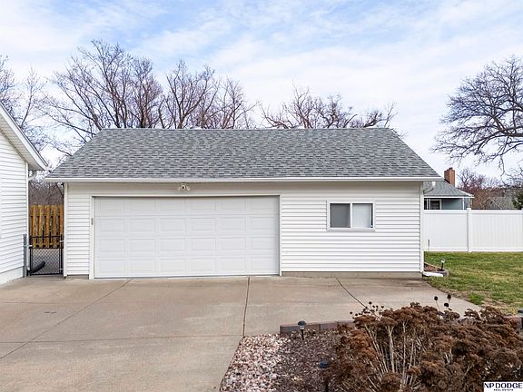 5th image of 7548 Lawndale Dr