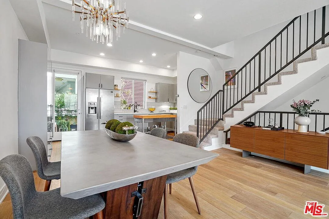 2 bed, 1636 sqft, $6,195 — Photo 1