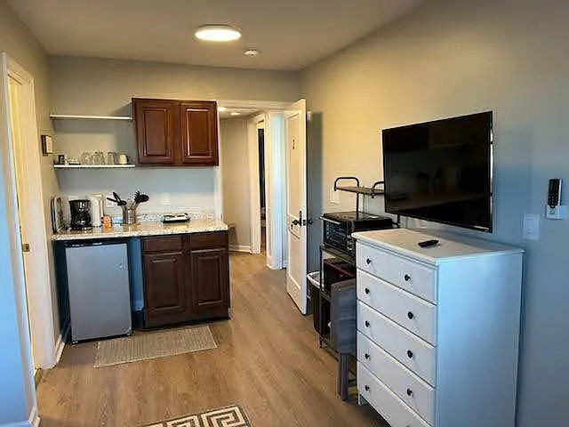 860 S Confederate Ave - Unit 2 — Photo 2