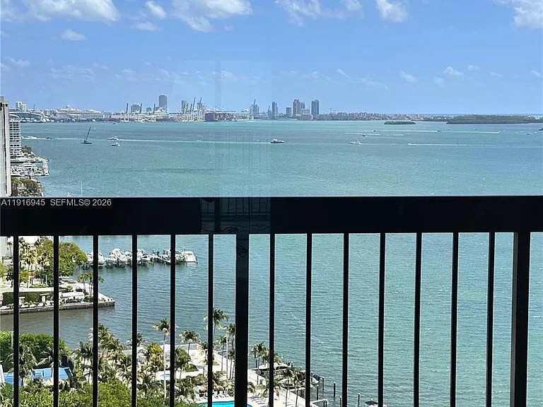 2333 Brickell Ave #2215 — Photo 38