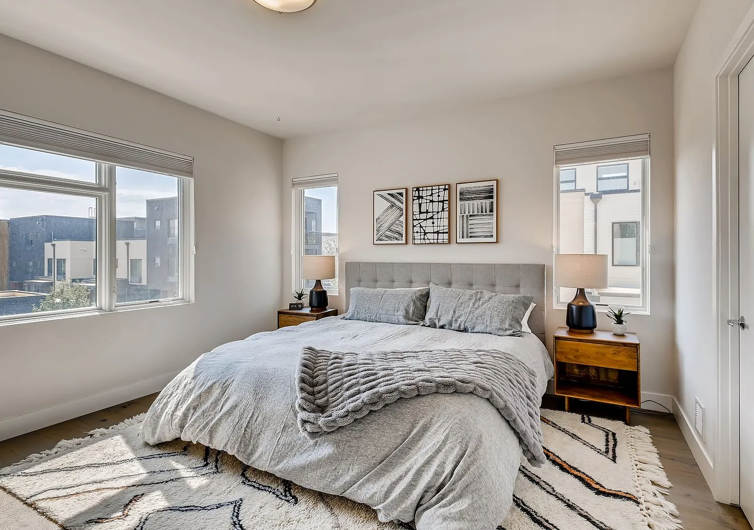 Contemporary Townhome with Rooftop Deck-Flatiron Views — Photo 3