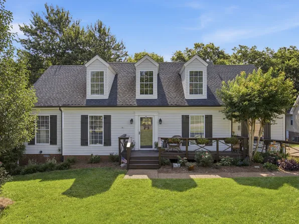 2816 Maple Cir, Thompsons Station, TN 37179