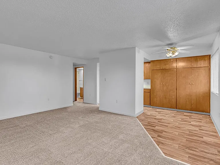 Kingcity Apartments — Photo 36