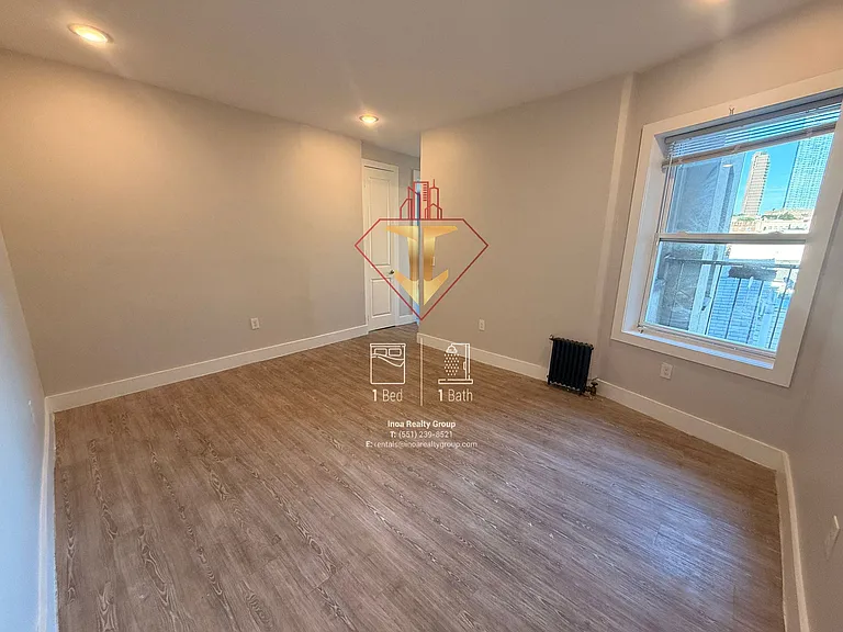 943-945 Pavonia Ave #31A — Photo 5