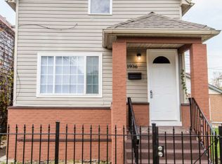 1936 Jackson Ave, Evanston, IL 60201