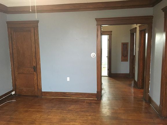 4th image of 101 N Ellis St APT 2