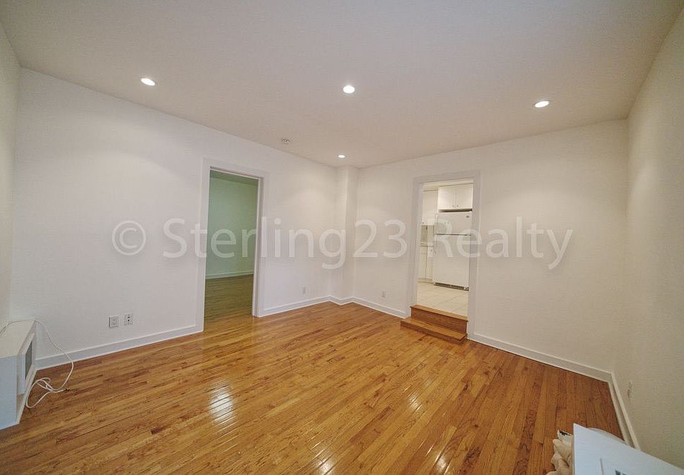 2nd image of 3105 24th Ave APT 1