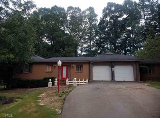 221 Elizabeth Dr, Monroe, GA 30656