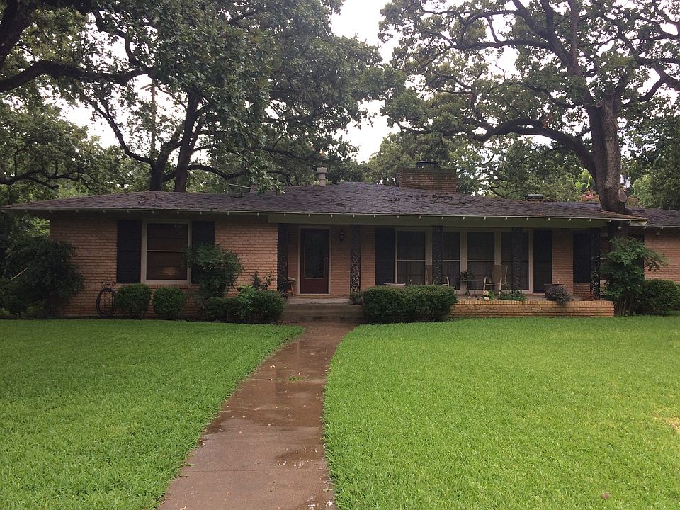 1st image of 930 Meadow Oaks Dr