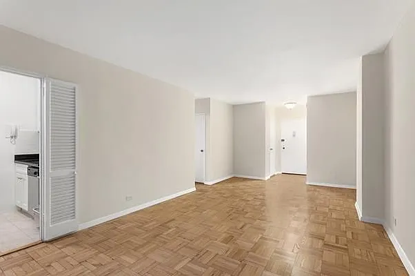 Rented by Argo Residential | media 12