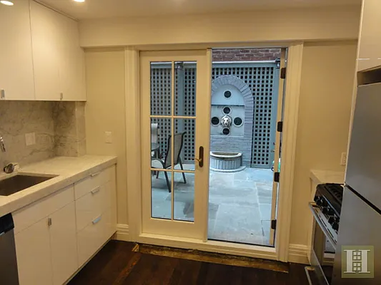 Rented by Halstead Real Estate | media 21