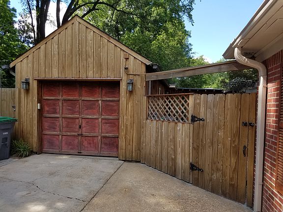 4th image of 4874 Mendenhall Pl