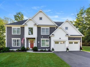 3 Kings Grant Rd, Burlington, CT 06013