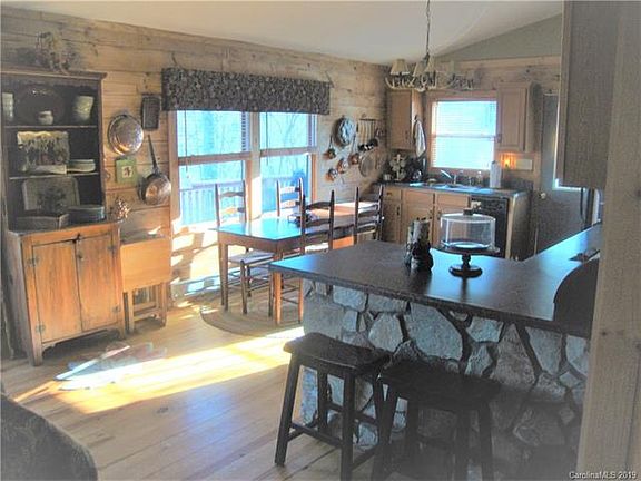 4th image of 939 Autumn Dr #603