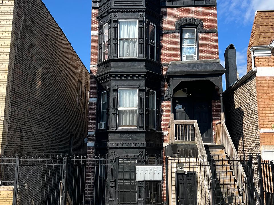 1st image of 2140 S Fairfield Ave #1R