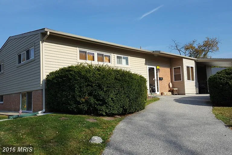 2402 Bare Rd photo 1