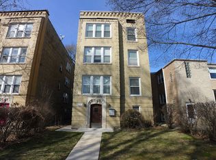 1631 Monroe St #1, Evanston, IL 60202