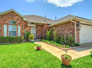 804 Liberty Mesa Ct, Yukon, OK 73099