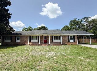 6151 Wynnwood Dr, Fayetteville, NC 28314