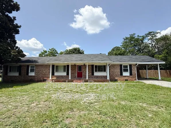 6151 Wynnwood Dr, Fayetteville, NC 28314