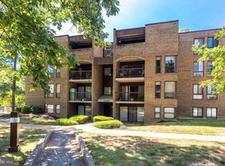 11200 Chestnut Grove Sq APT 204, Reston, VA 20190