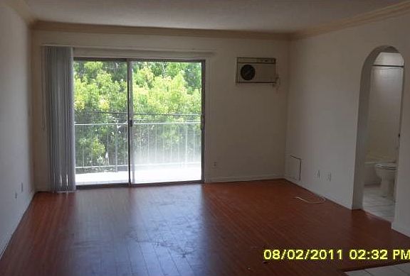5th image of 9344 National Blvd APT 11