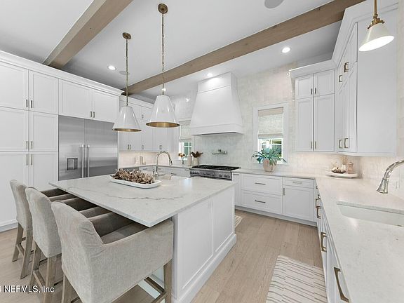 5th image of 74 COASTAL GROVE Court