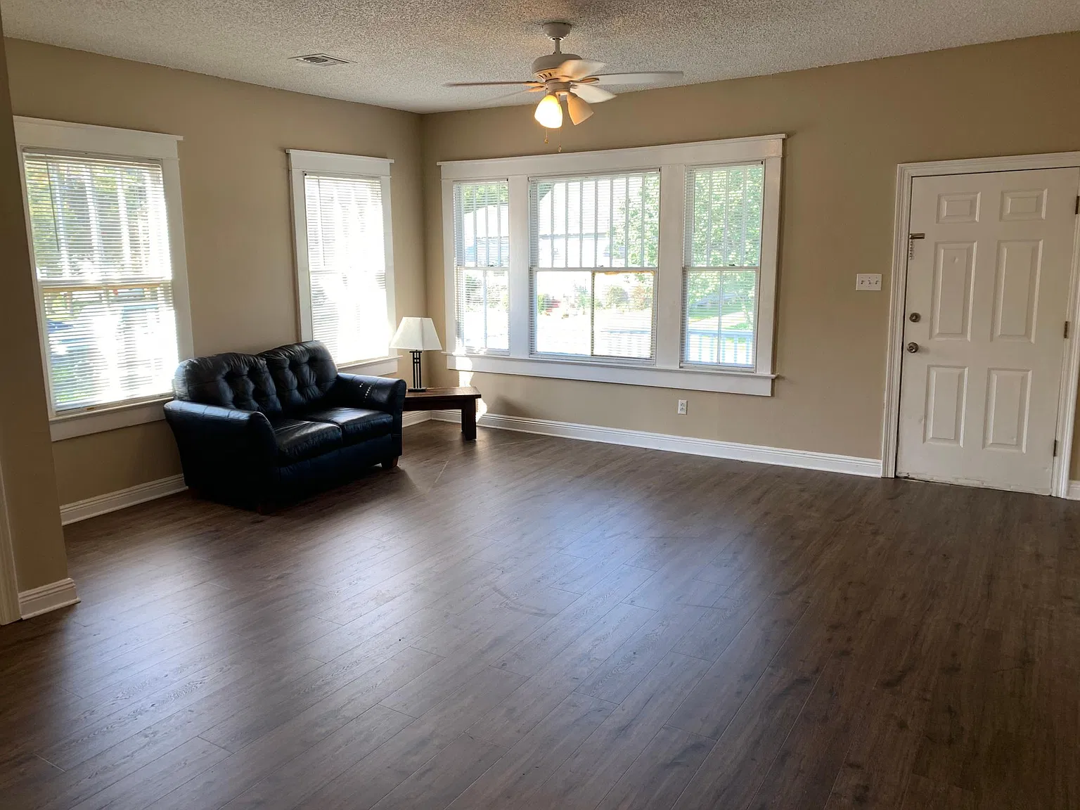 2 bed, 1100 sqft, $1,800 — Photo 4