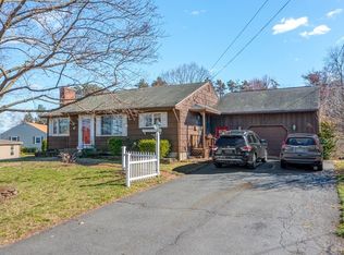 35 Clayton Rd, Holyoke, MA 01040