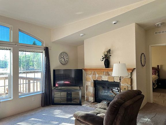 4th image of 418 Walters Ln