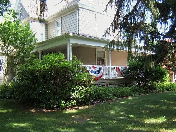 1297 Substation Rd, Brunswick, OH 44212