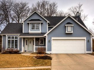 917 Vermont Cir, Ames, IA 50014