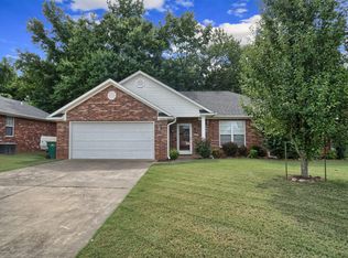 2119 S Verona Ave, Russellville, AR 72802