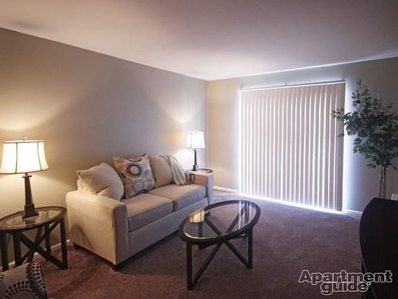 2nd image of 352 Andover Dr APT 4G