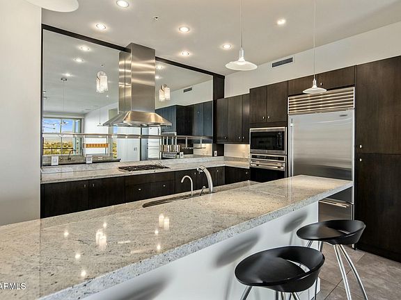 3rd image of 15215 N KIERLAND Boulevard #632