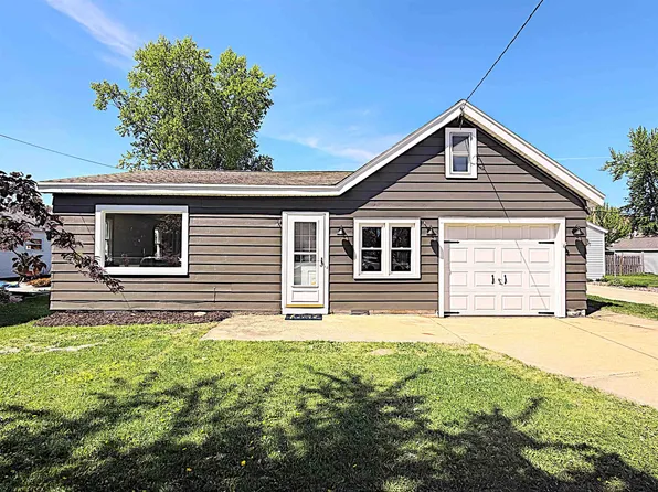 1122 Tyler Ave, Oshkosh, WI 54902