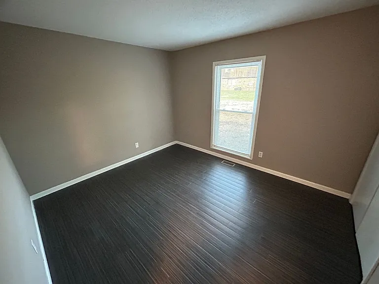 620-630 E Main St — Photo 52